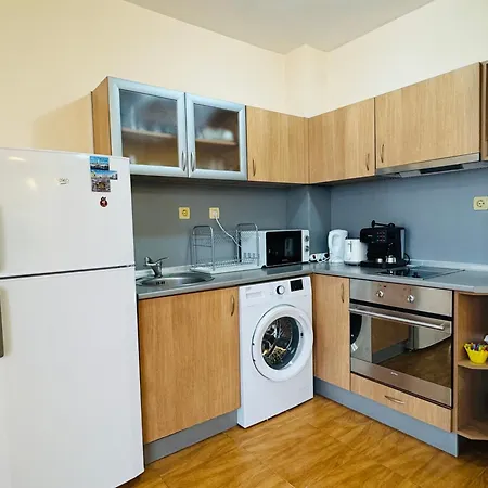 Sunny Dreams A 26 One Bedroom Big Balcony Апартамент *