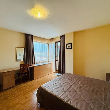 Sunny Dreams A 26 One Bedroom Big Balcony Апартаменты *